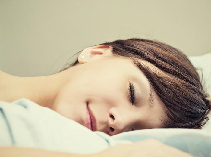 Tus Dentistas de Confianza te explican lo problemas dentales que surgen durante el sueño