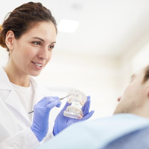 cuidado de tus implantes dentales